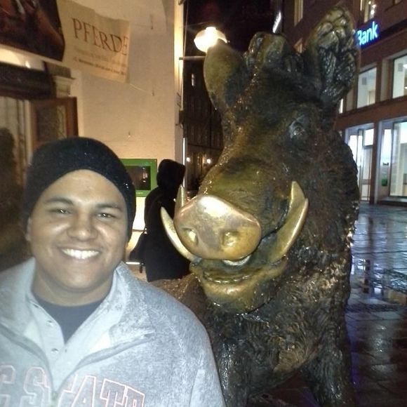 Meet your Posher, Cesar - Picture 1 of 1